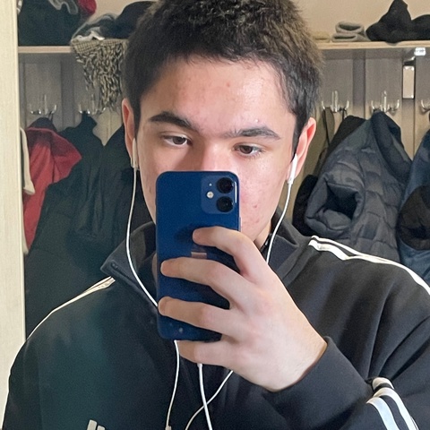 Миша Низамов